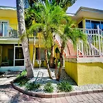 Palm Place 2 - Coconut Palm Beach Getaway 623