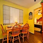 Palm Place 1 - Sabal Palm Beach Getaway 624