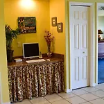Gulf Retreat 2: Magnificent Water Views, Steps To Beach, None Cleaner, None Nicer!