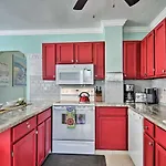 Bayside Pad With Pool Access And Dock Half Mi To Beach