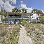 Updated Condo Near Beach Ideal Walkable Location!