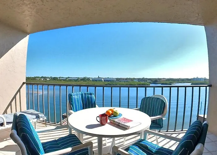 Sea Club Condo #304