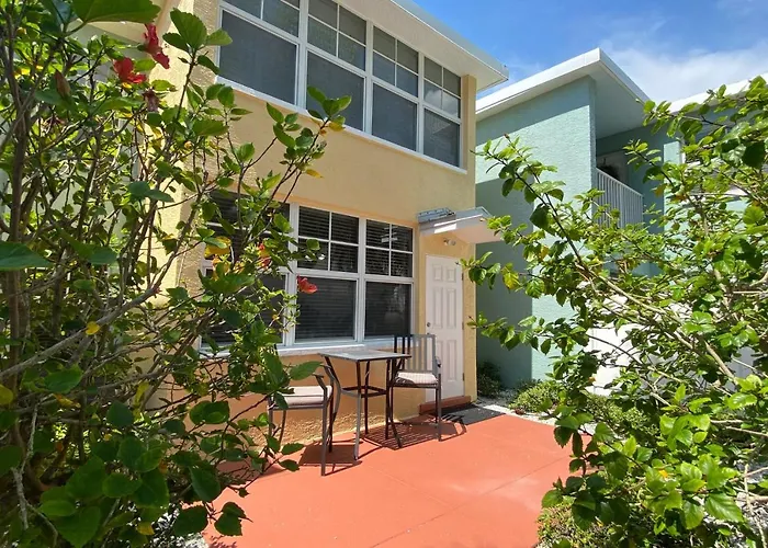 Barefoot Beach Resort F104