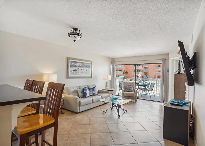Beach Palms 102
