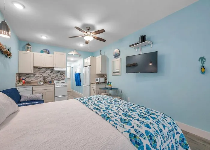 Picturesque Waterfront Studio
