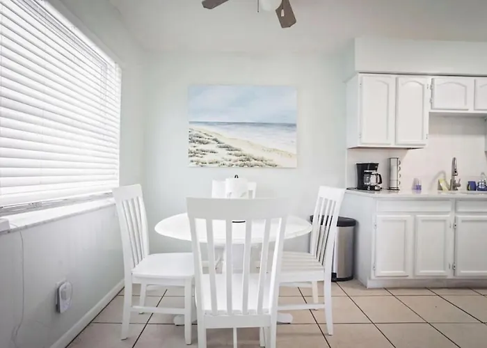 Sun, Sand, Coastal Haven 4