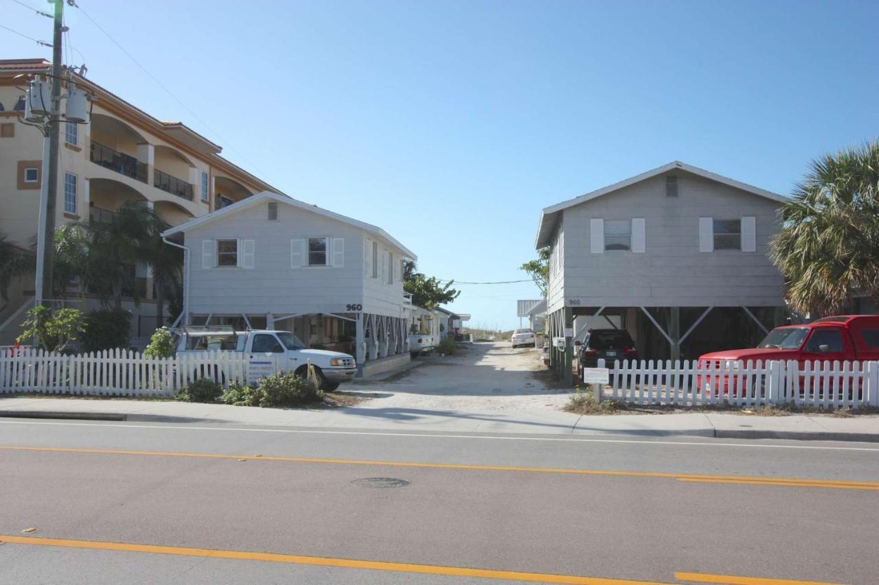 Binnie's Beachfront Holiday home