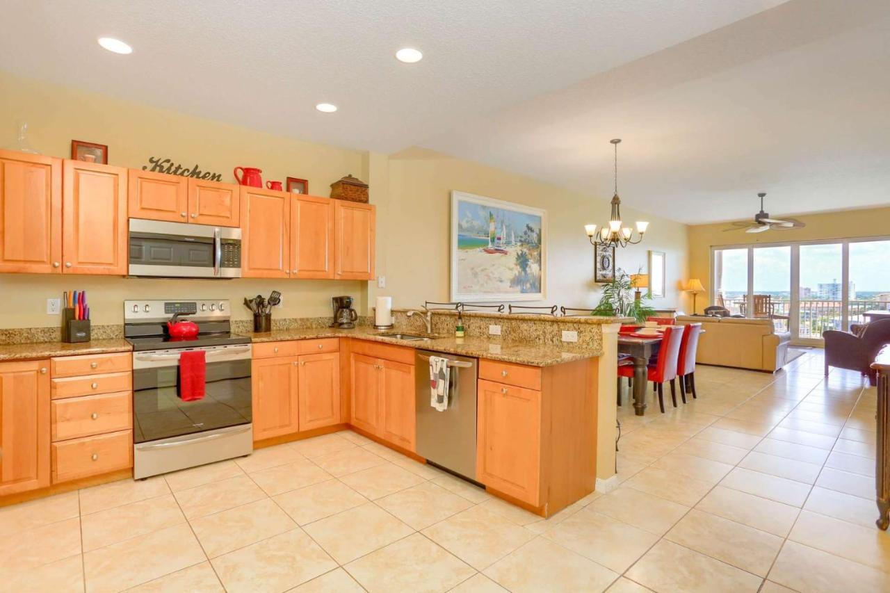 801 Harborview Grande *