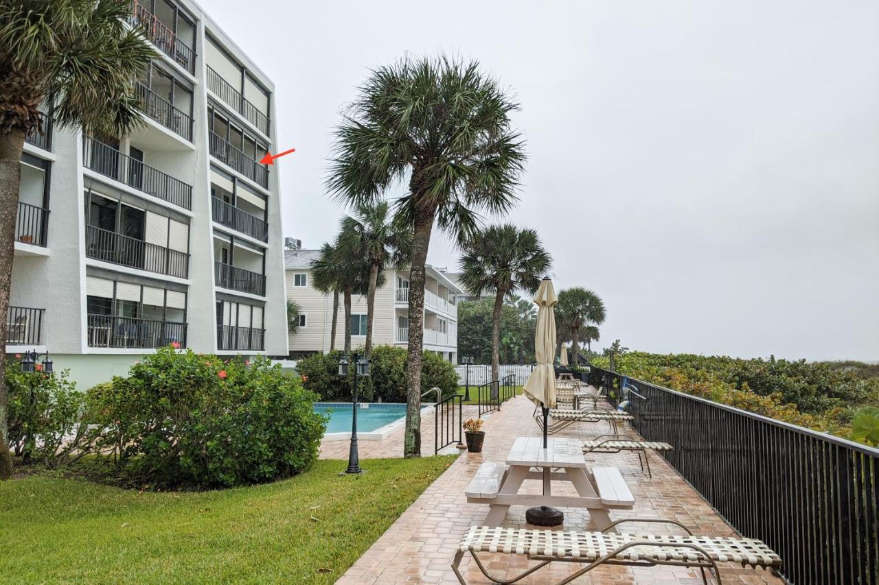 Pelican's Cove 402