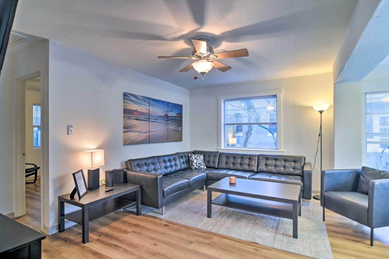 Sun-soaked Coastal Hideaway - Steps To Beach! Clearwater Beach