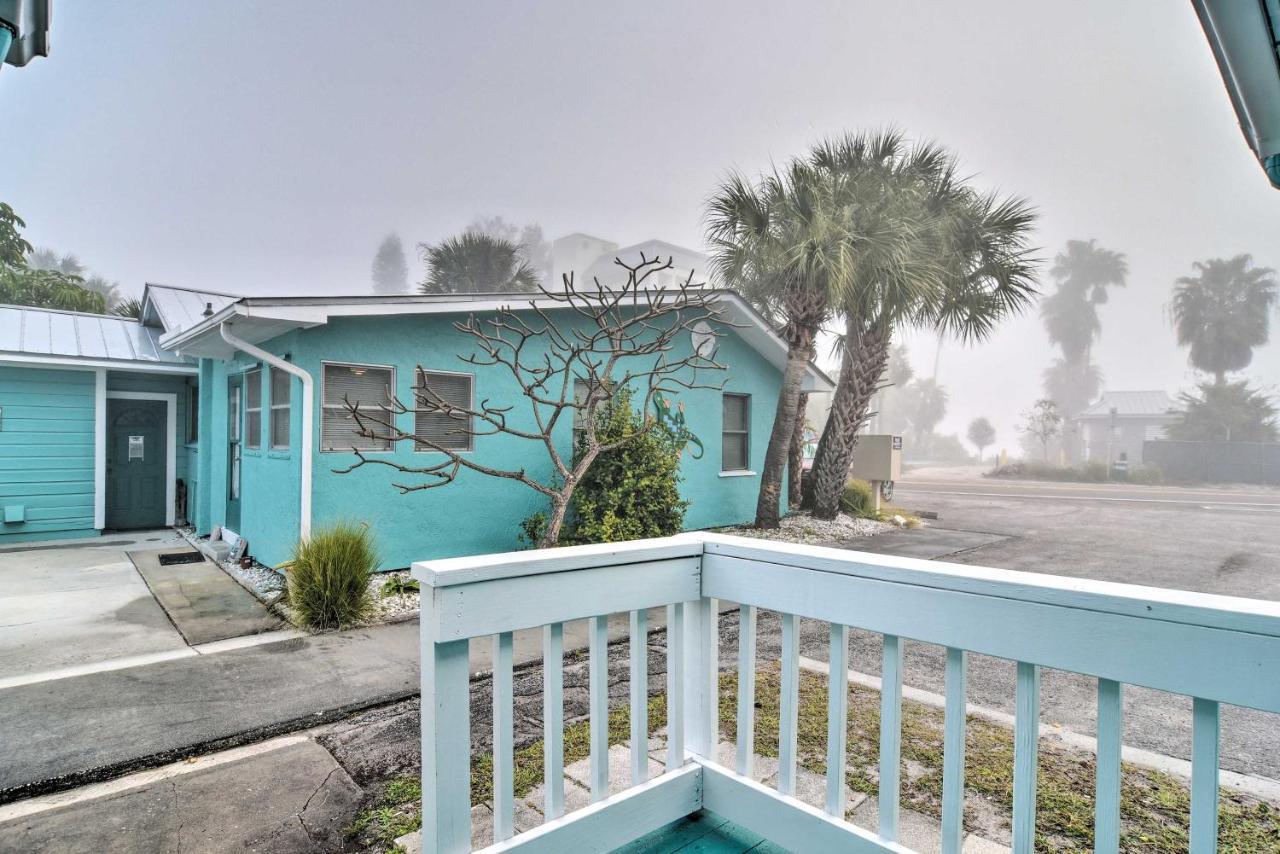 Sun-soaked Coastal Hideaway - Steps To Beach! Holiday home