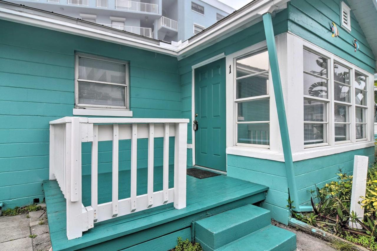 Sun-soaked Coastal Hideaway - Steps To Beach! Holiday home *