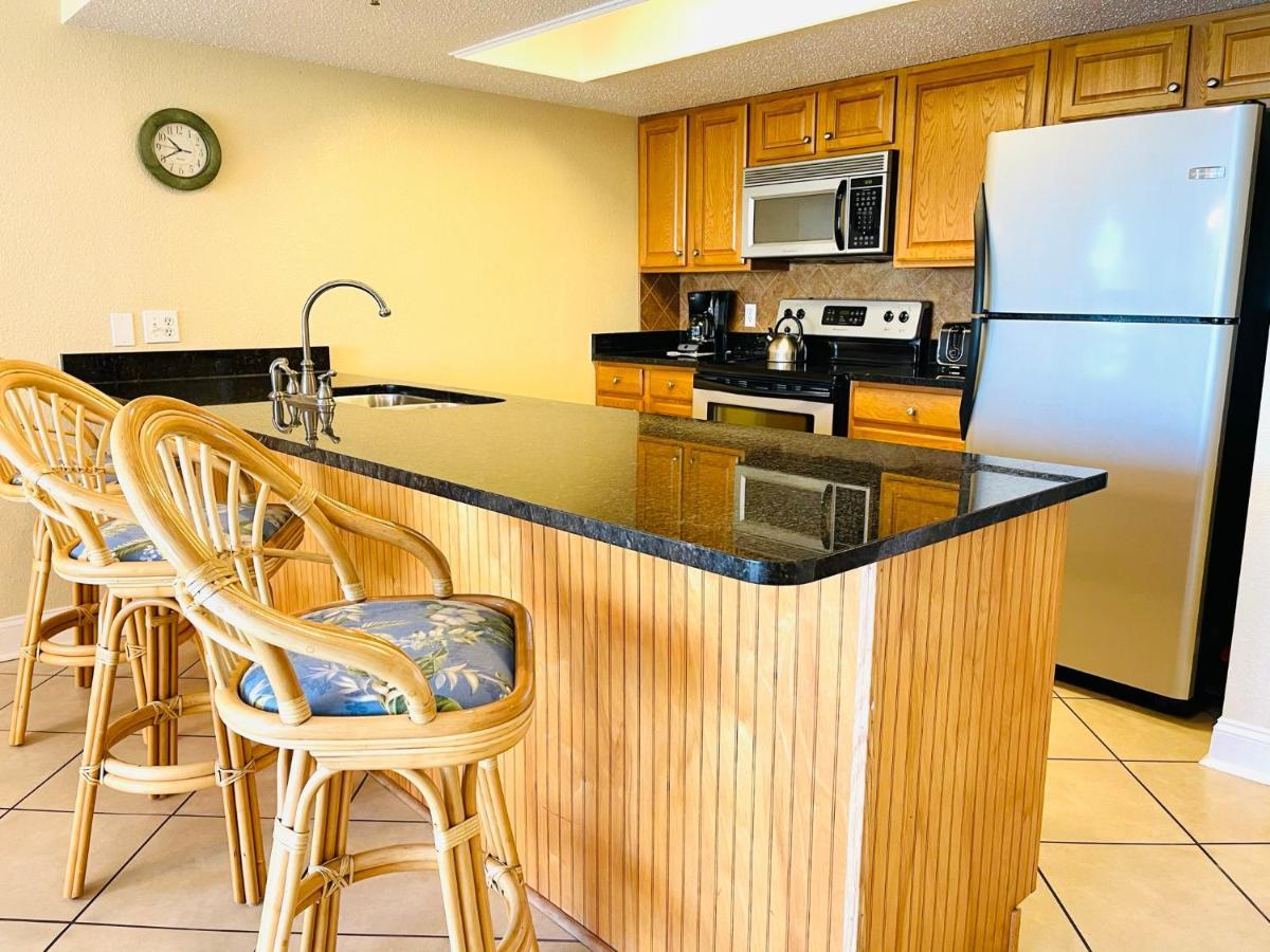 Iii Apartment