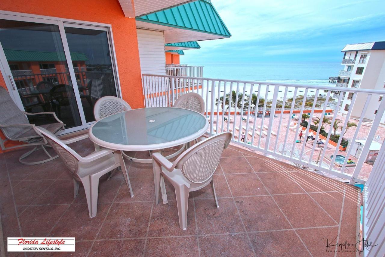 Beach Cottages By Florida Lifestyle Vacation Holiday home Clearwater Beach