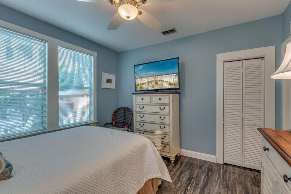 Beachcomber Beach House - Weekly Just Steps To White Sand Beach! *