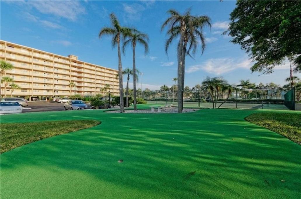 Bayshore Yatch Tennis 2br 3 Beds, Walking Distance To Beautiful Quite
