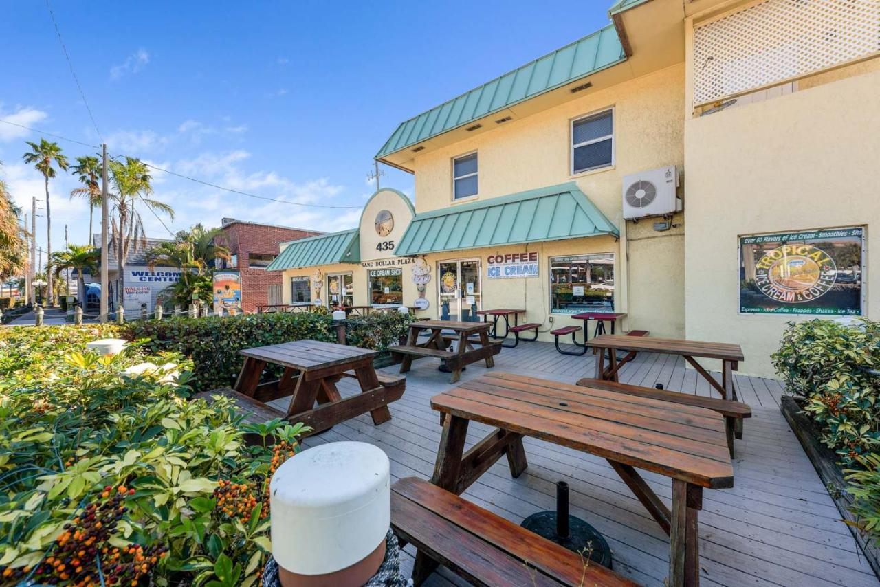 Apartment Charming Beach With Stunning Unset Views Pets Are Welcome Here Bella7