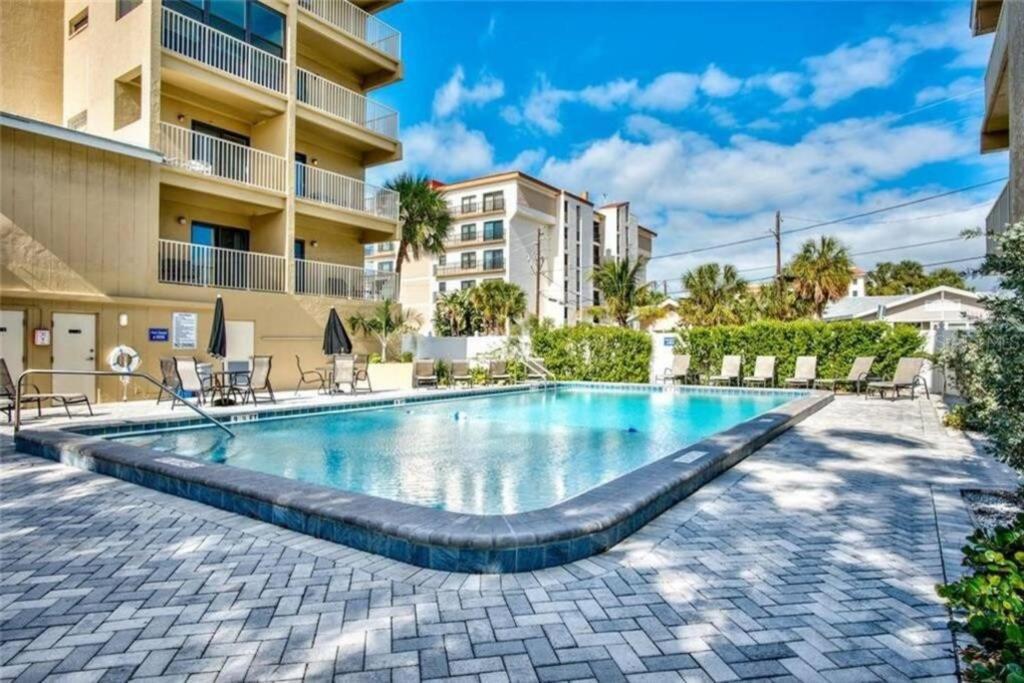 Apartment In The Heart Of Clearwater Clearwater Beach