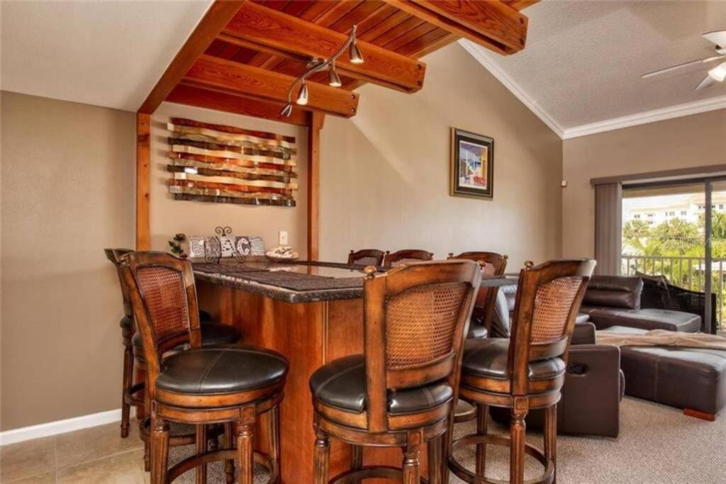 Apartment In The Heart Of Clearwater Clearwater Beach