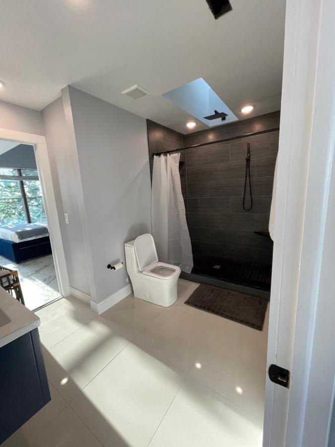 Private Front Cottage- Indian Rocks