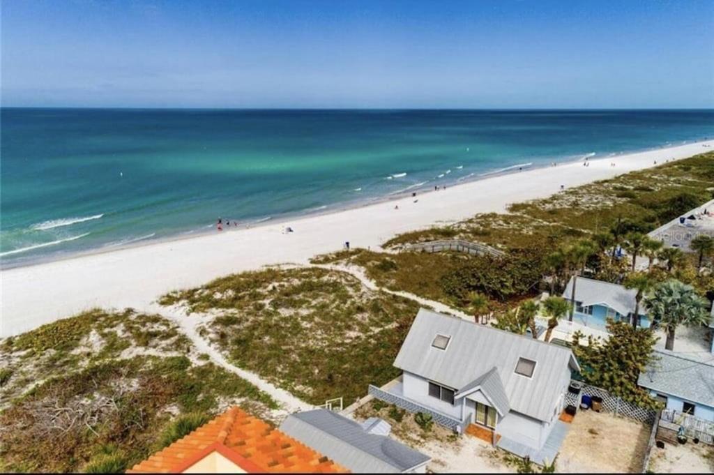 Private Front Cottage- Indian Rocks