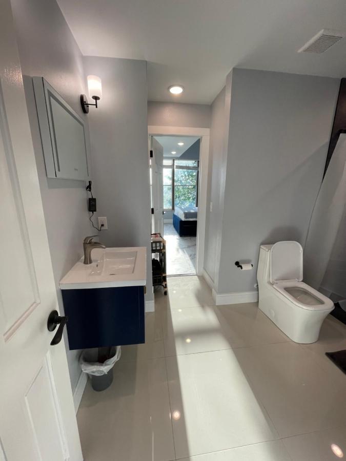 Private Front Cottage- Indian Rocks