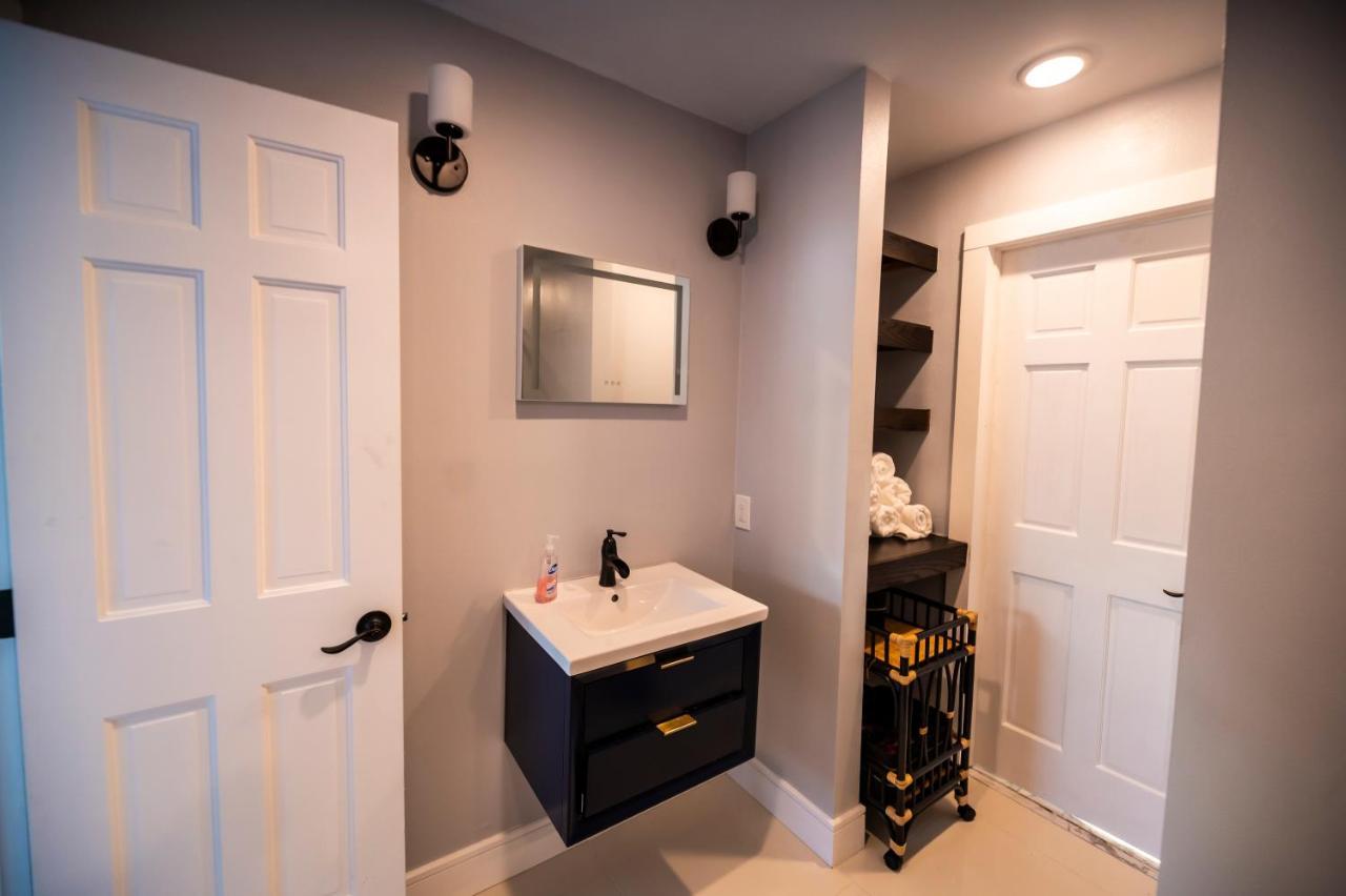 Private Front Cottage- Indian Rocks * Clearwater Beach