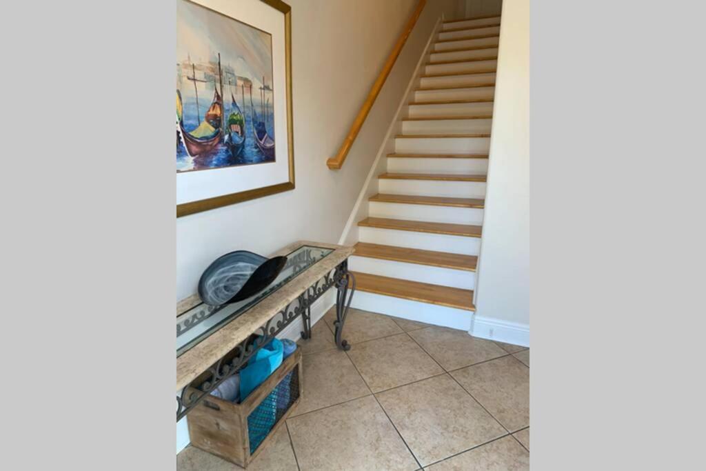 Luxury And Spacious Waterside Getaway *