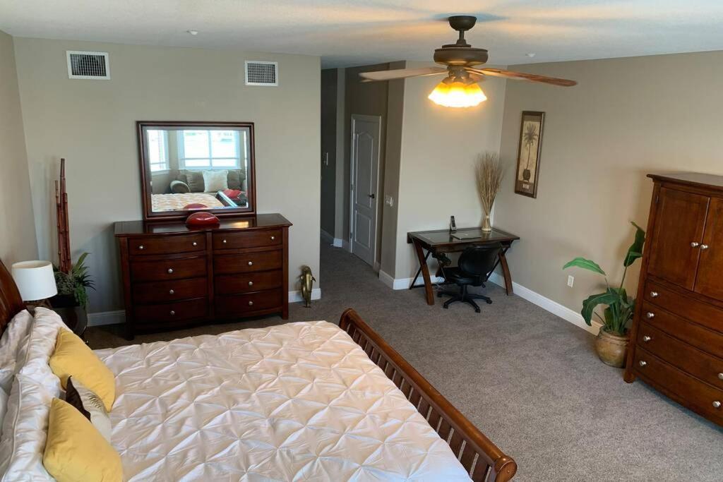 Luxury And Spacious Waterside Getaway *