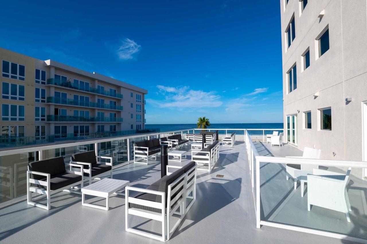 Hotel The Avalon Club