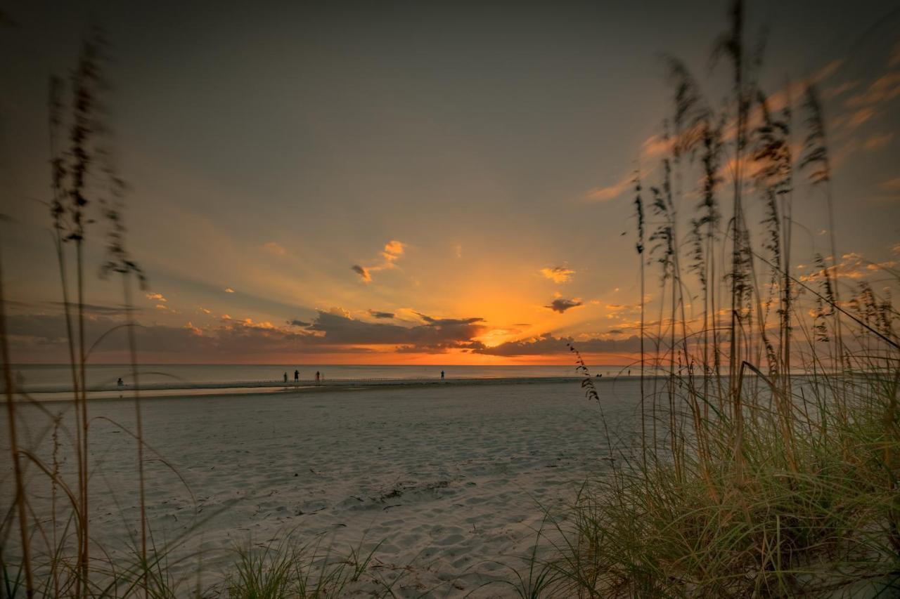 Bay Shores Yacht & Tennis 208, 2 Bedrooms, Sleeps 6, Heated Pool, Spa, Bay View