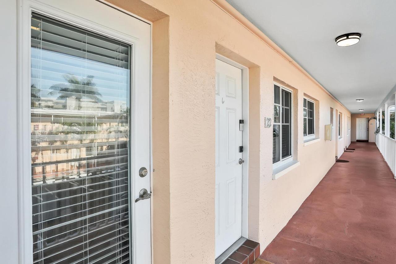 Barefoot Breeze Apartment *