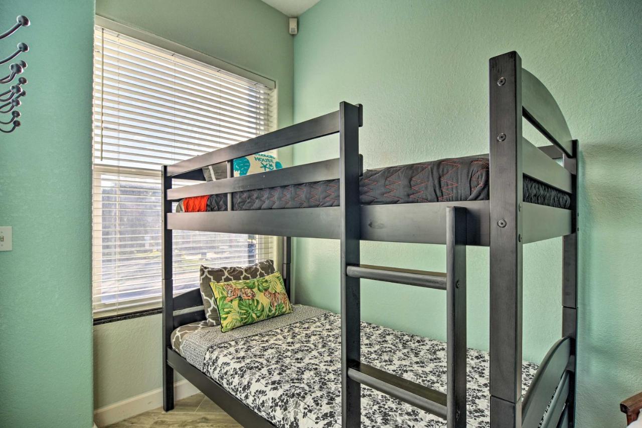 Colorful Townhome, Steps To Clearwater Beach! *