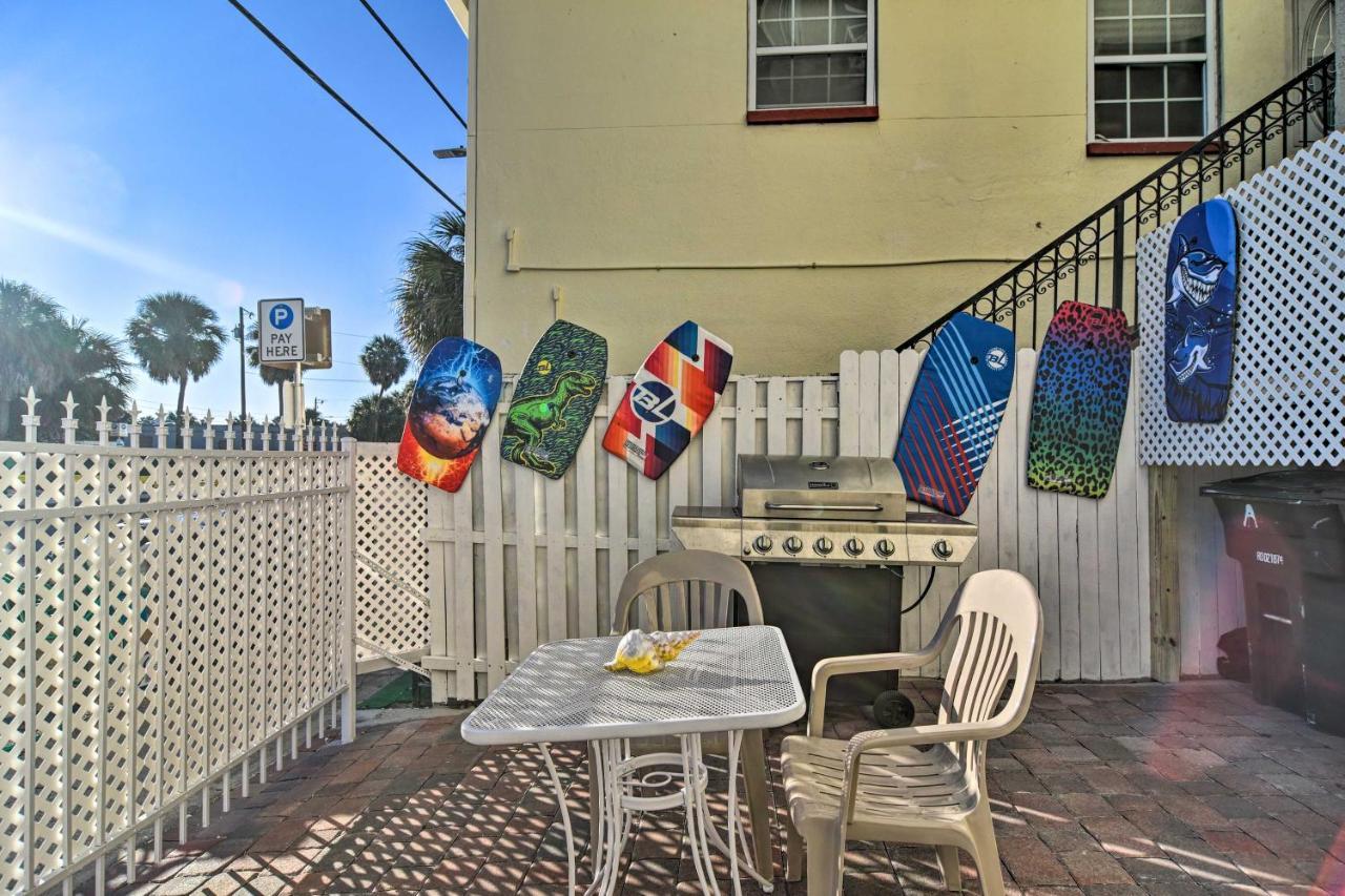 Coastal Sea Side Townhome - Walk To Beach! Holiday home Clearwater Beach