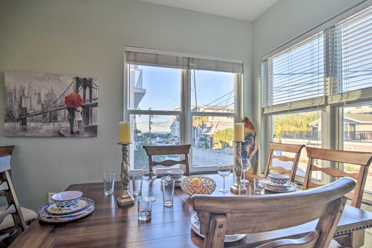 Colorful Townhome, Steps To Clearwater Beach! *