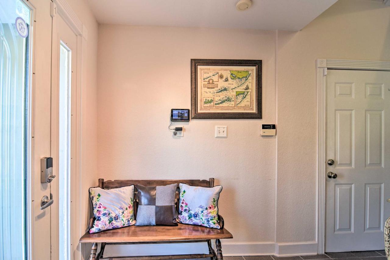 Colorful Townhome, Steps To Clearwater Beach! *