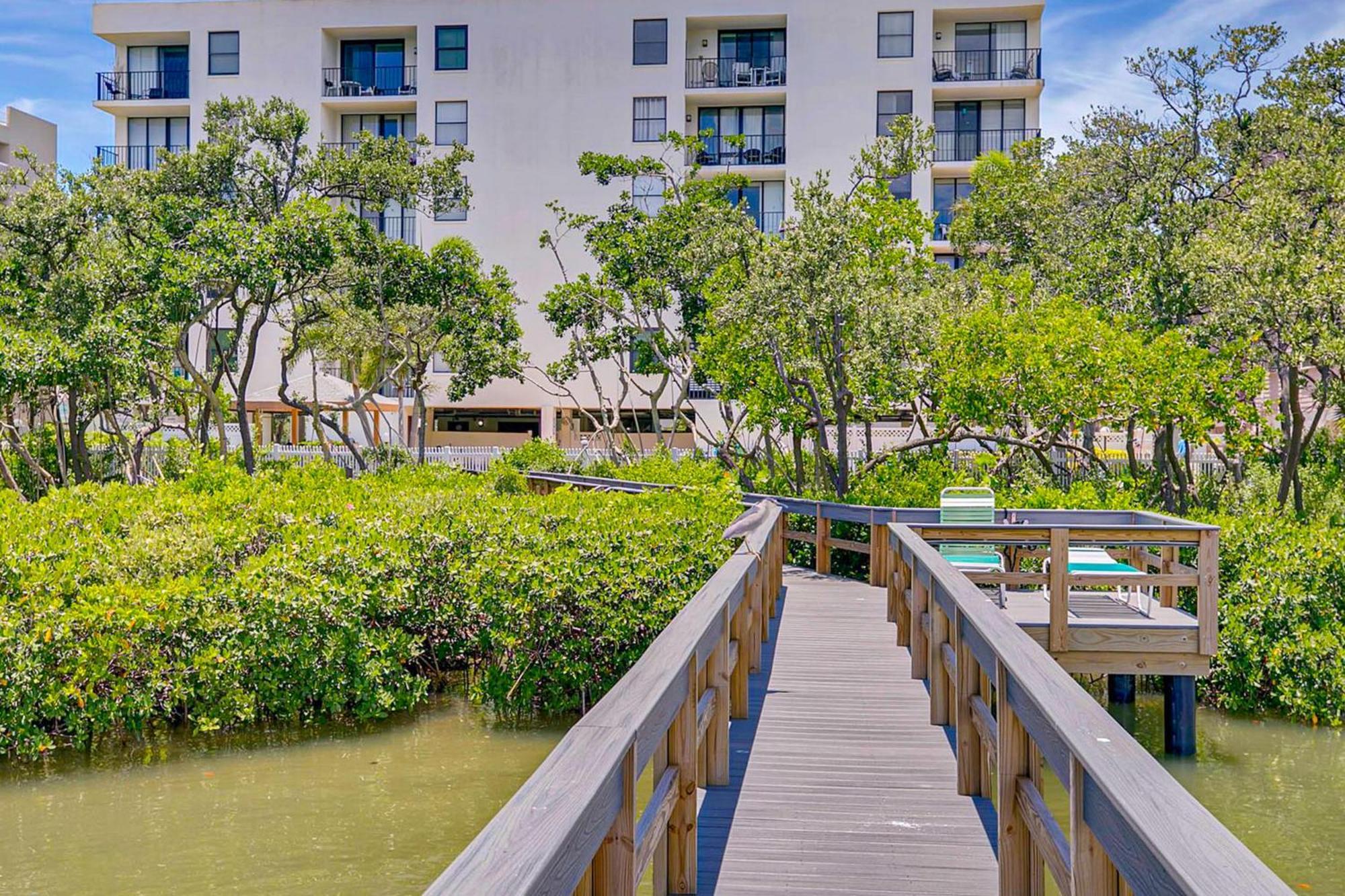 Quiet Waters 4b Apartment