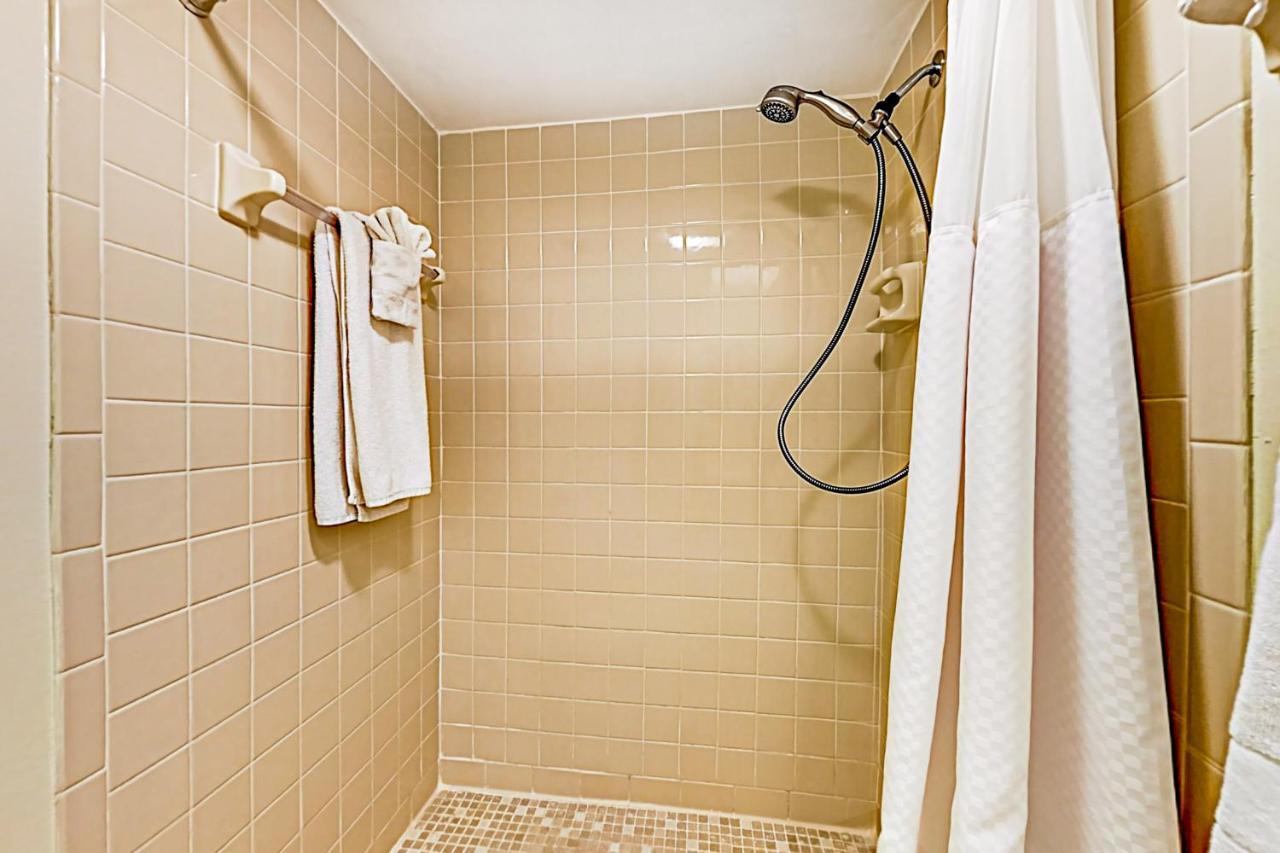 Waterview Unit 204 Apartment *