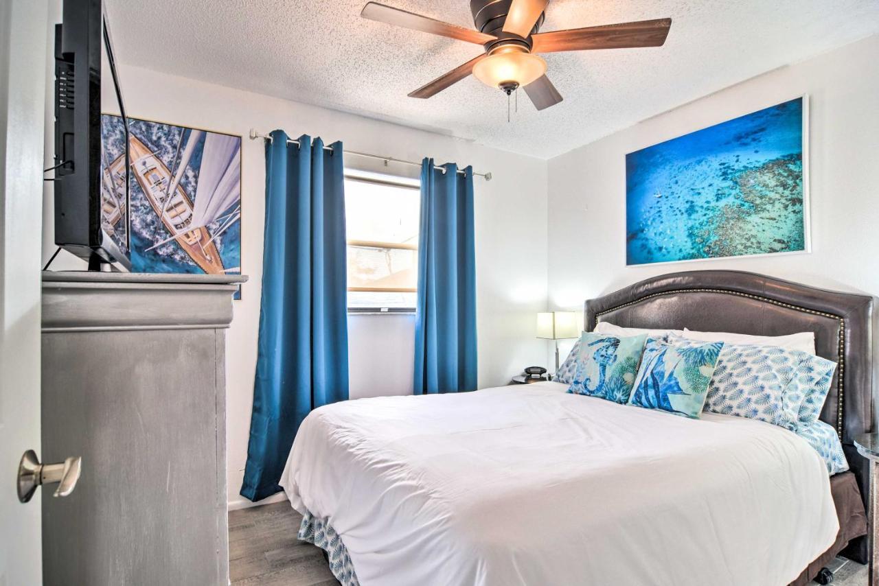 Apartment Updated Near Ideal Walkable Location!