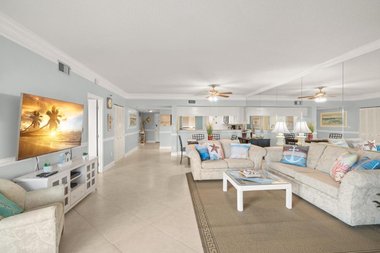 Apartment 1504