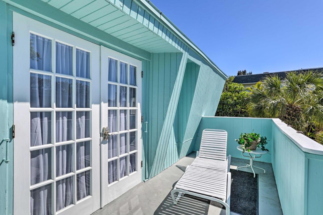 Tropical Waterfront Location! Clearwater Beach