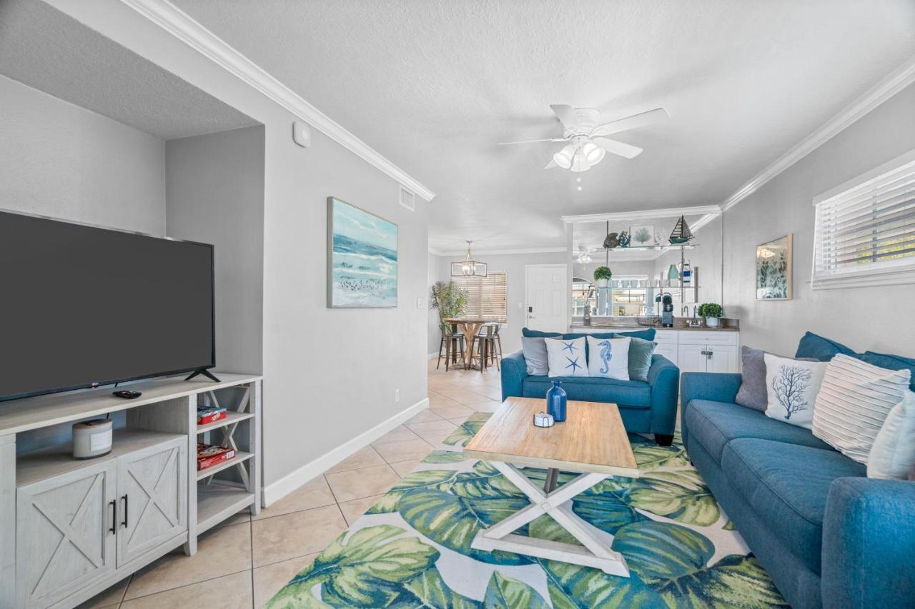 Barefoot Breeze * Clearwater Beach