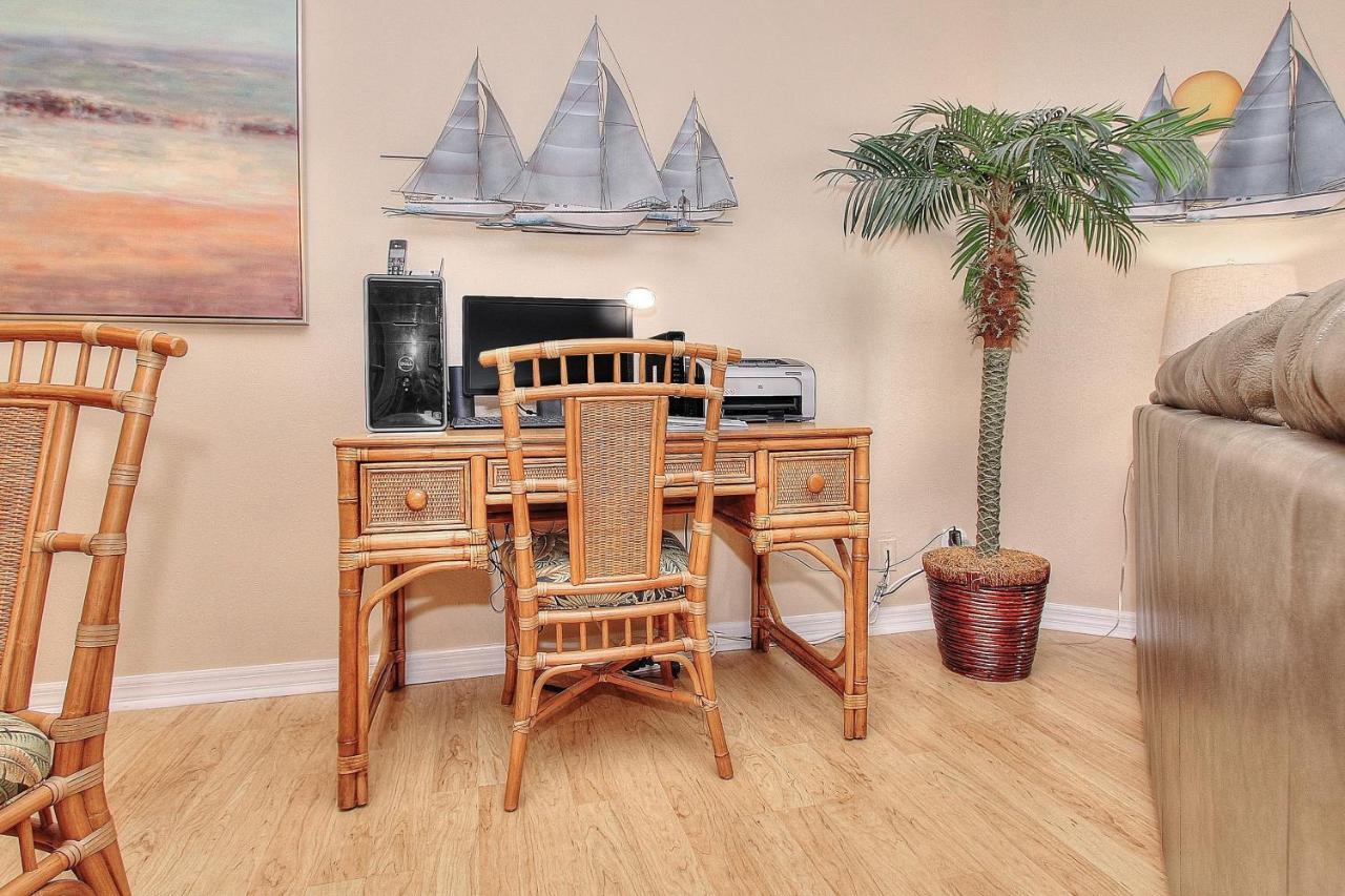 Apartment 2202