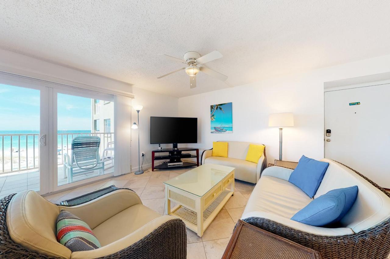 Iii 201 Apartment *