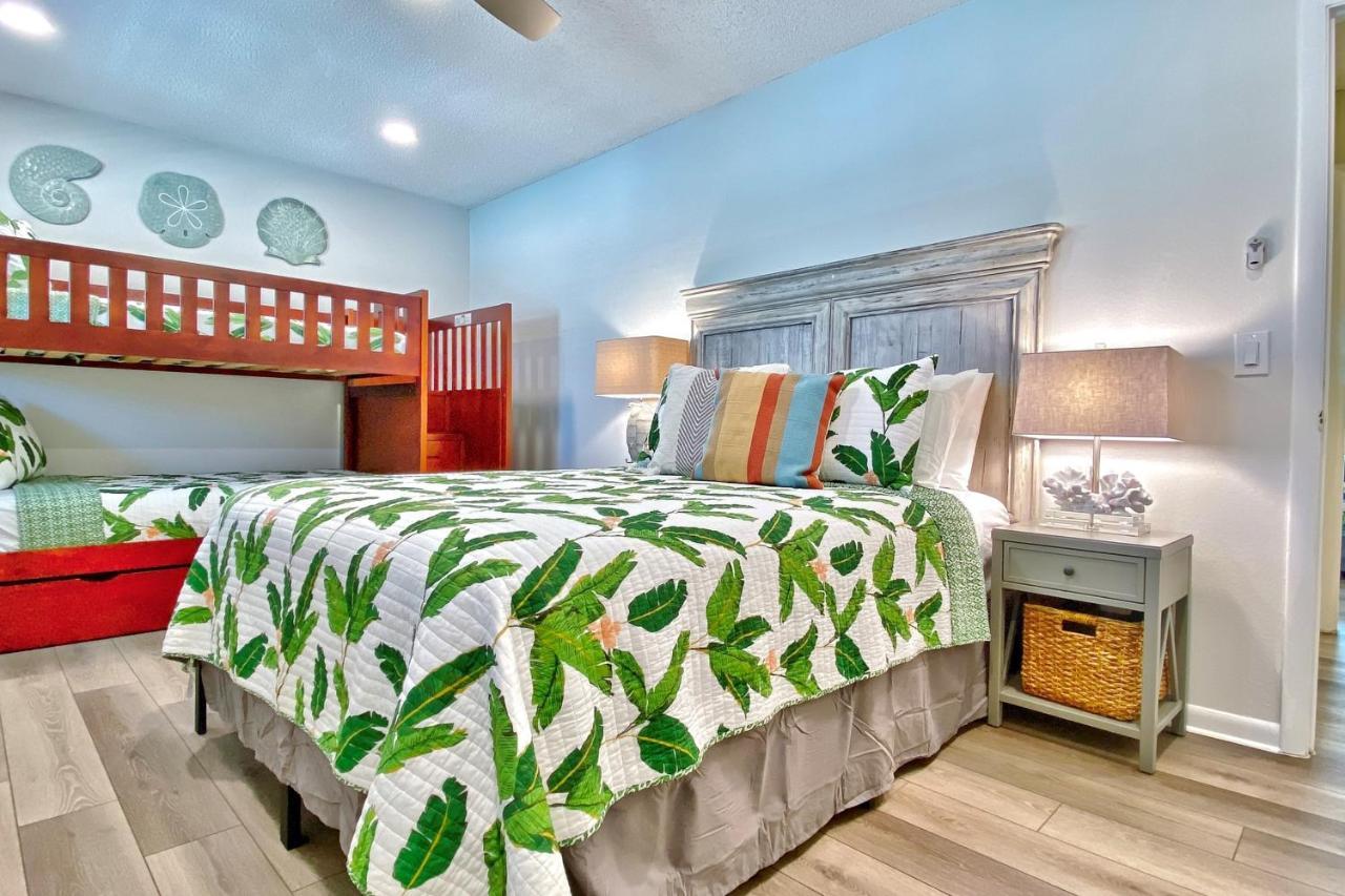 Seashell 17 Apartment Clearwater Beach