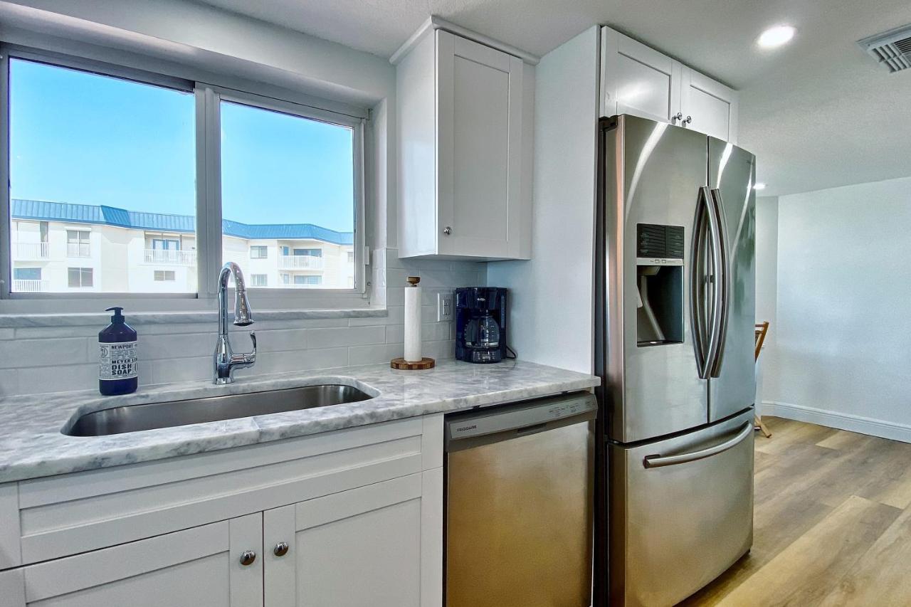 Apartment 1410 *