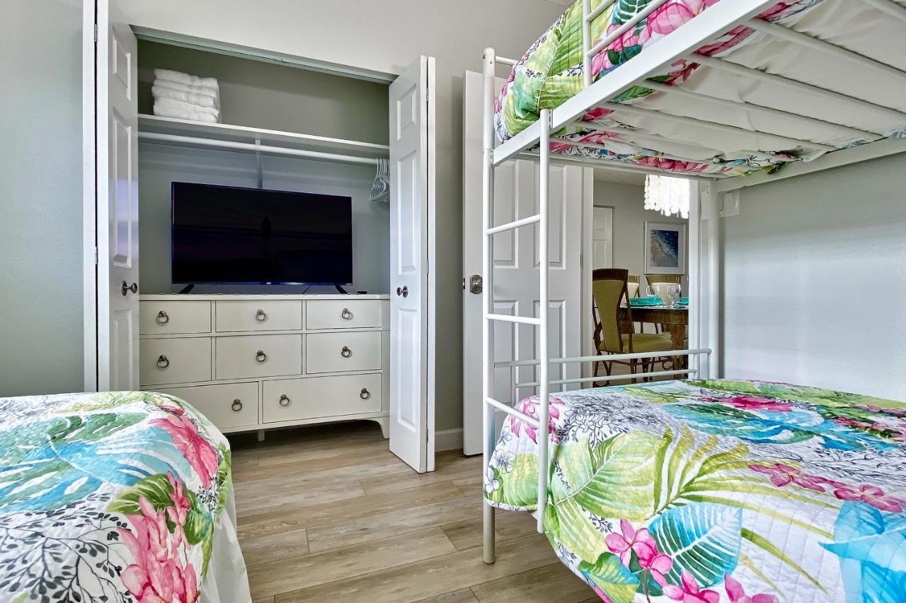 Palms 508 Apartment