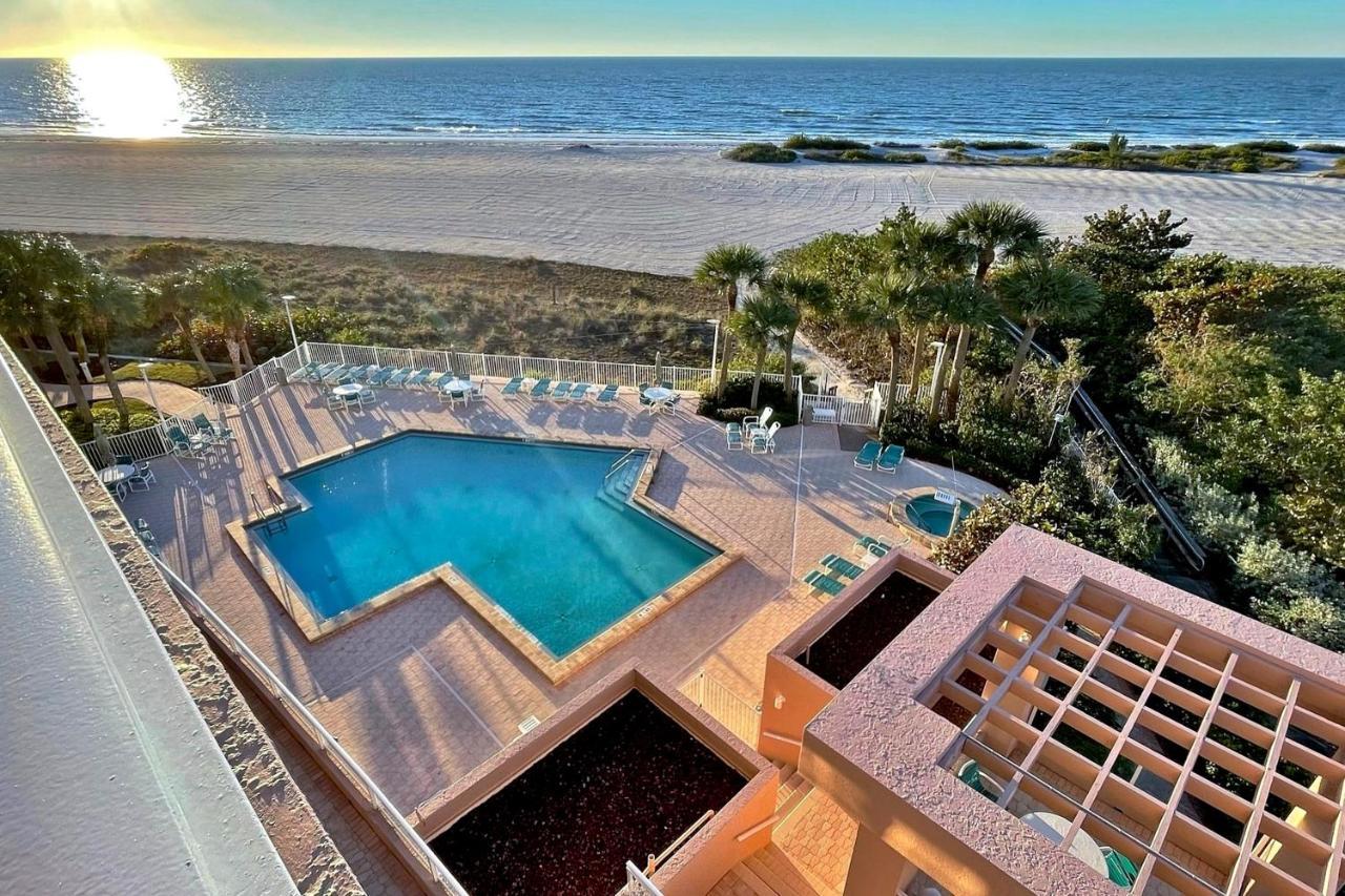 Crescent Club Ii 5b Apartment *