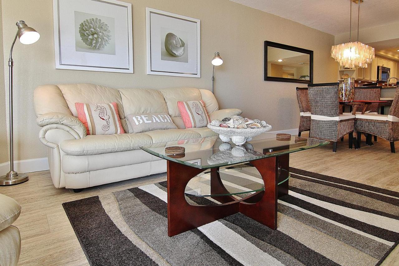 Lighthouse Pointe 402 Apartment