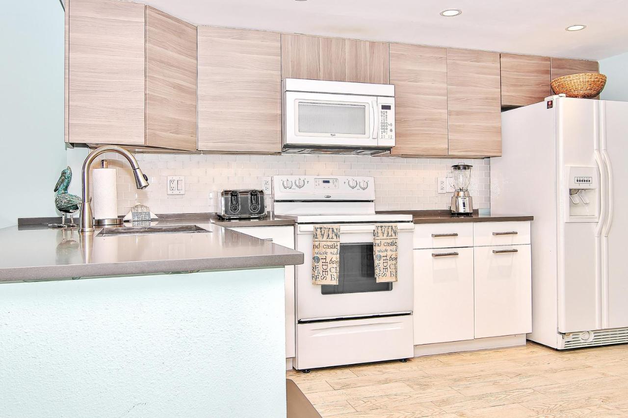 Hamilton House 206 Apartment *
